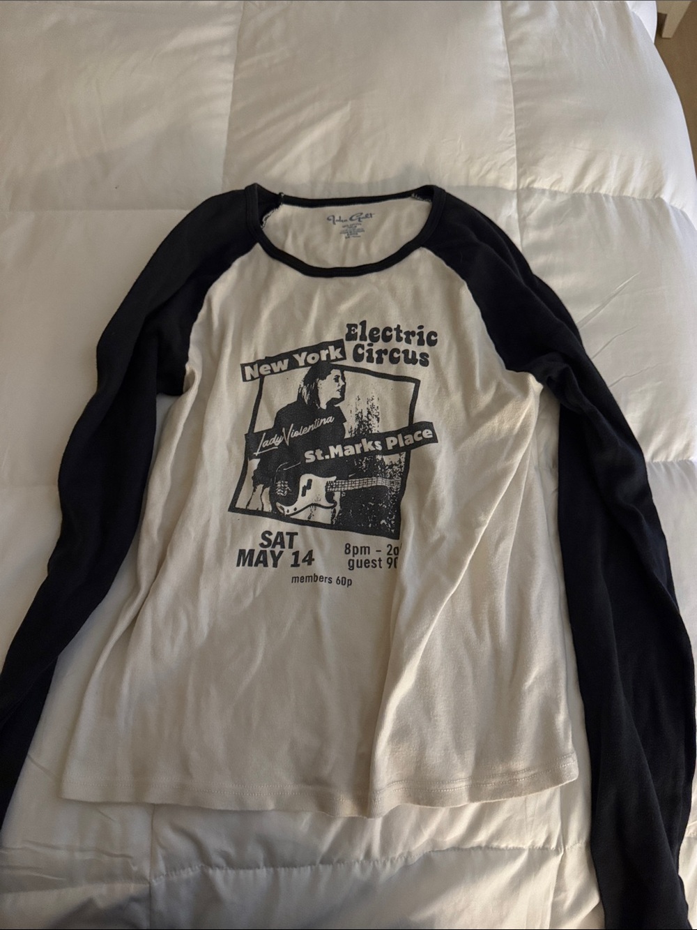 Brandy Melville Black & White Raglan Graphic Long Sleeve Tee